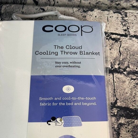 Coop Home Goods 60x50" Cloud Modern Solid Spandex Knitted Cooling Throw Blanket - Picture 2 of 13